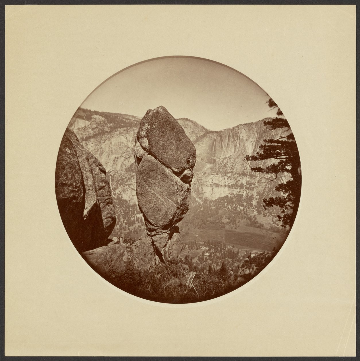 Kolumna "Agassiz", Yosemite autorstwa Carleton Watkins
