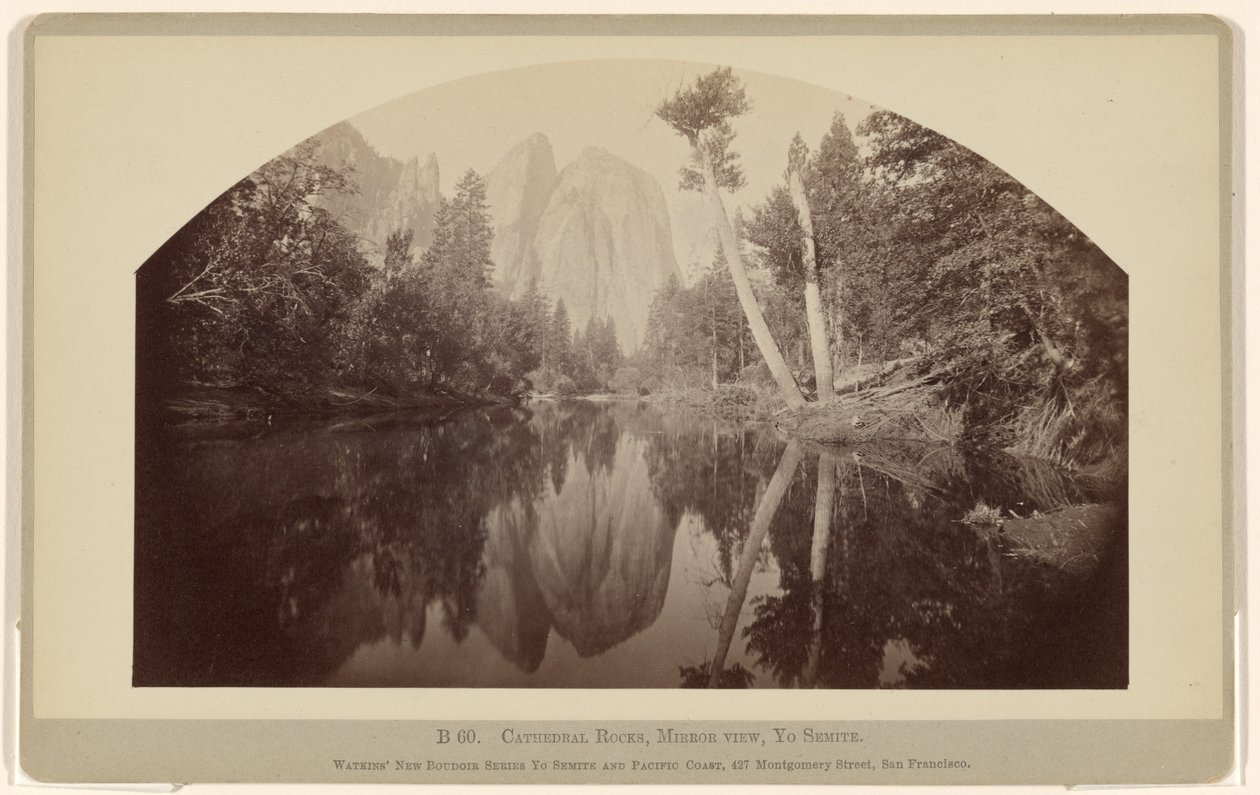 B 60. Cathedral Rocks, widok lustrzany, Yosemite autorstwa Carleton Watkins