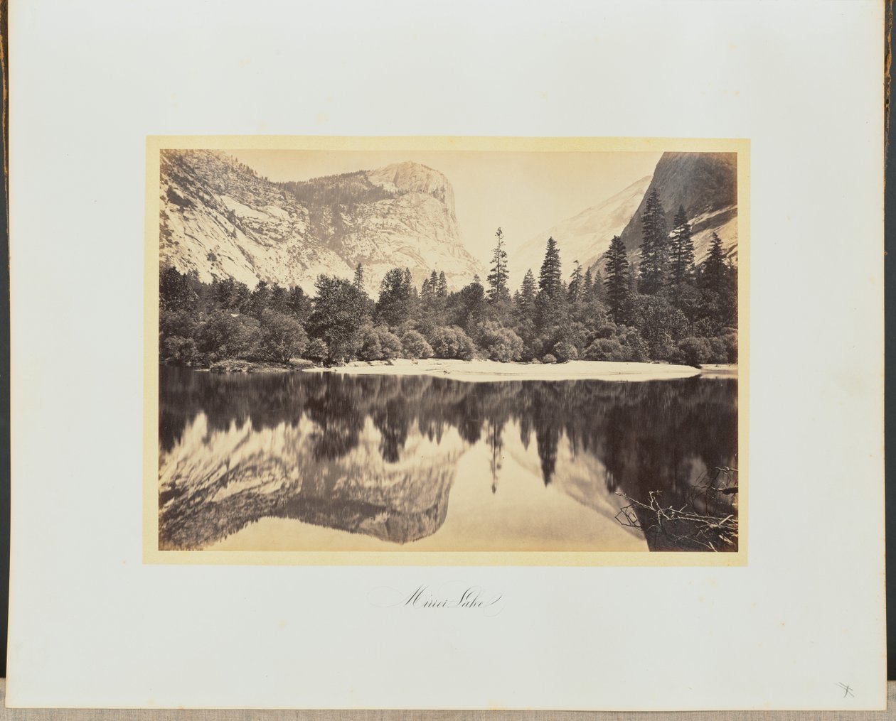 Jezioro Lustrzane autorstwa Carleton Watkins