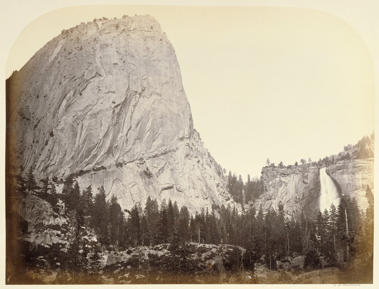 [Mount Broderick - Wodospad Nevada - Yosemite] autorstwa Carleton Watkins