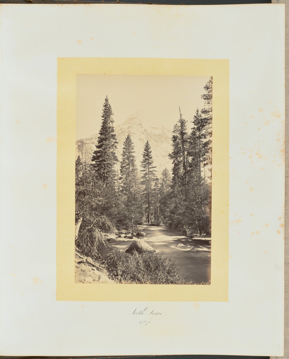 North Dome, 3730 stóp autorstwa Carleton Watkins