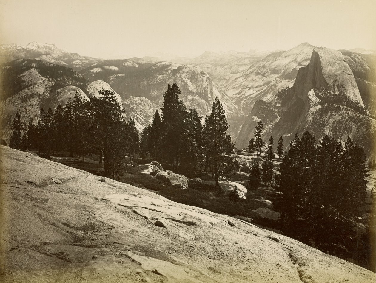 Kopuły, widok z Sentinel Dome, Yosemite autorstwa Carleton Watkins
