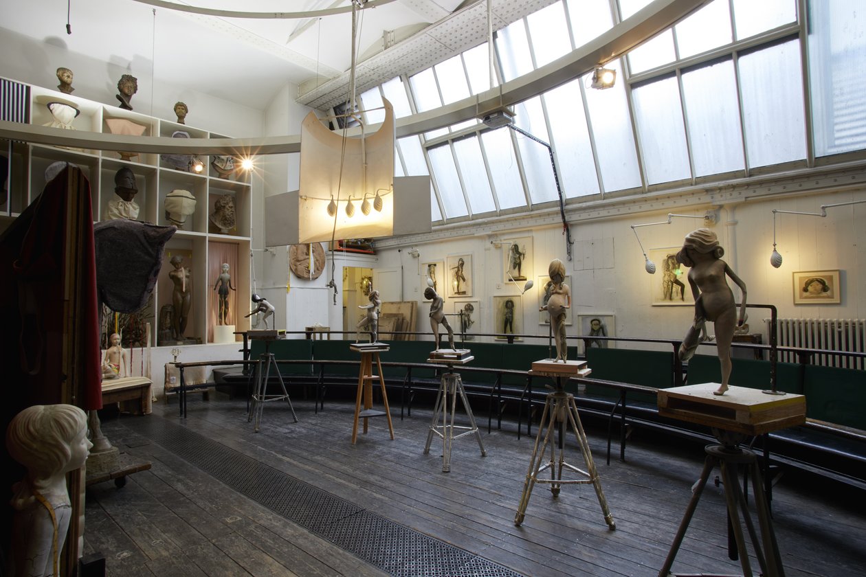 Life Room: Anatomia lalki, 2017 (zdjęcie) autorstwa Cathie Pilkington