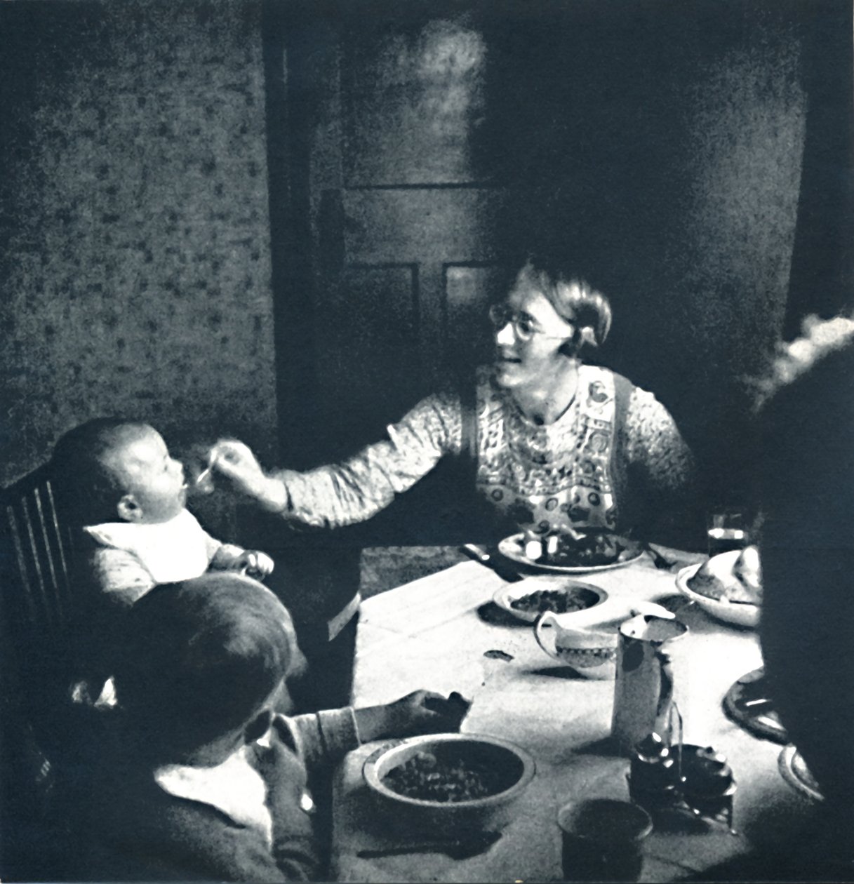 Miły gorący obiad, 1941 autorstwa Cecil Beaton