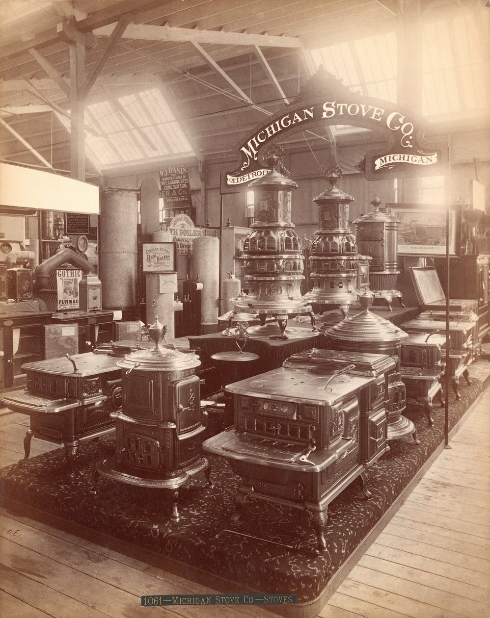 Wystawa Michigan Stove Co., Wystawa Stulecia, Filadelfia autorstwa Centennial Photographic Co.