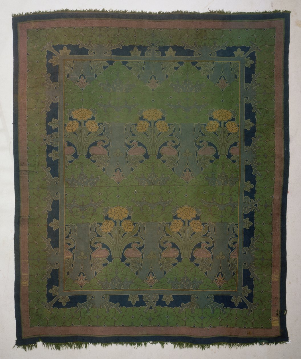Dywan z Donegalu (patrz również 131998) autorstwa Charles Francis Annesley Voysey