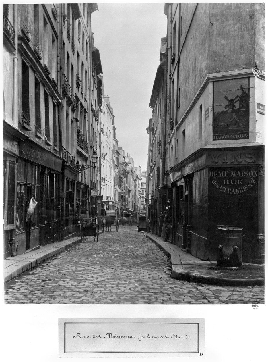 Rue des Moineaux, od Rue des Orties, Paryż, 1858-78 autorstwa Charles Marville