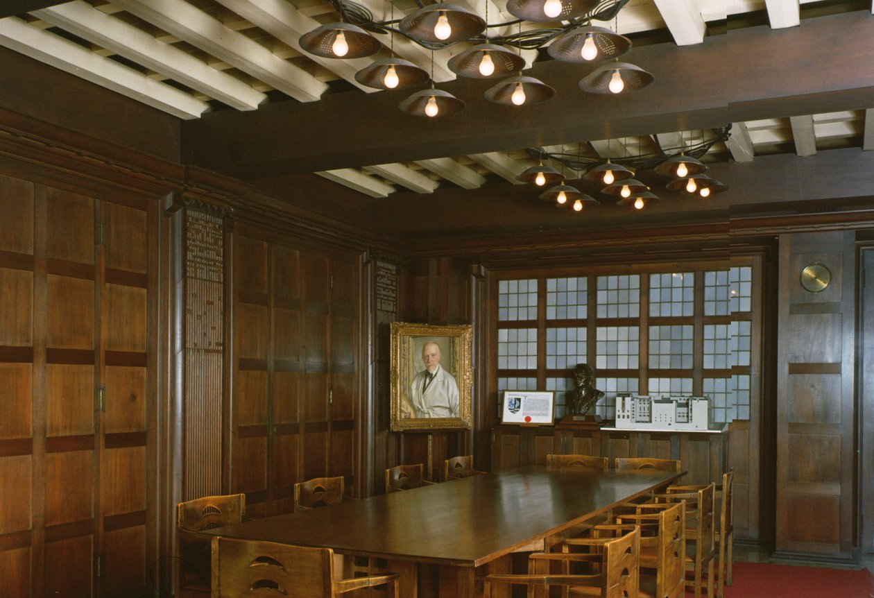 Widok sali posiedzeń z lat 1897-99 autorstwa Charles Rennie Mackintosh