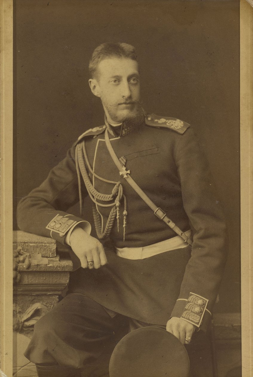 Konstantyn Konstantynowicz de Russie - Portret wielkiego księcia Konstantyna Konstantynowicza Rosji (1858-1915), autorstwa Bergamasco, Karola (Karla) (1830-1896). Zdjęcie albuminy, ok. 1880. Rosyjskie Państwowe Archiwum Filmowe i Fotograficzne, Krasnogorsk autorstwa Charles Bergamasco