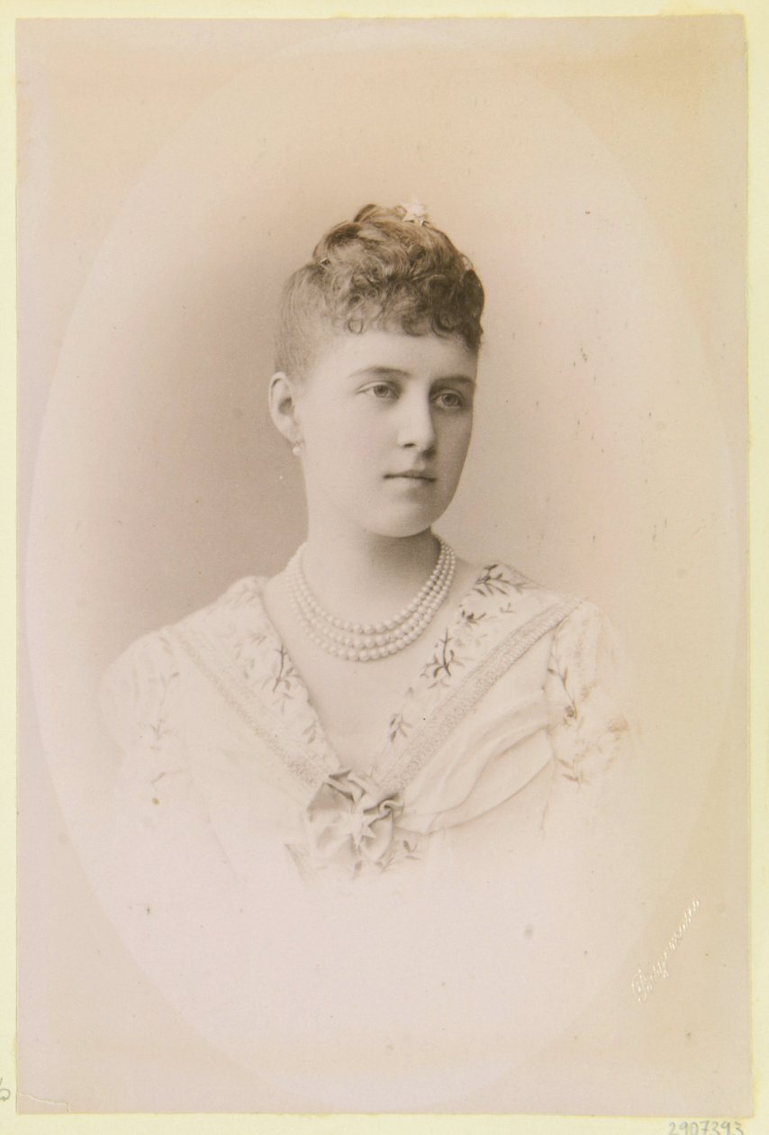 Alexandra de Grece, grande duchesse de Russie - Portret wielkiej księżnej Aleksandry Georgiewny Rosji (1870-1891), autorstwa Bergamasco, Karola (Karla) (1830-1896). Zdjęcie albuminy autorstwa Charles Bergamasco
