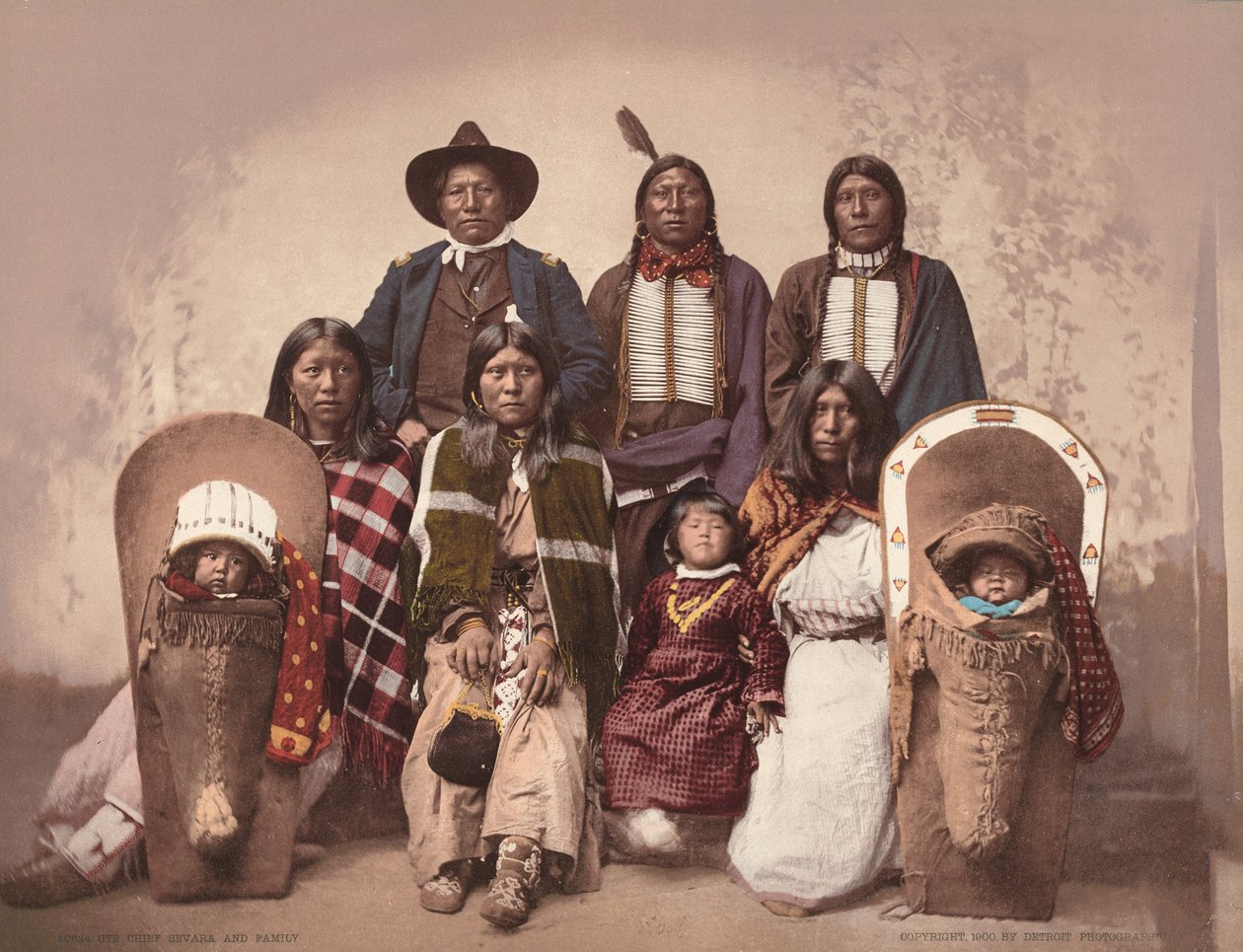 Wódz Ute Severo z rodziną, ok. 1885, opublikowane 1900 (zdjęcie) autorstwa Charles A. Nast