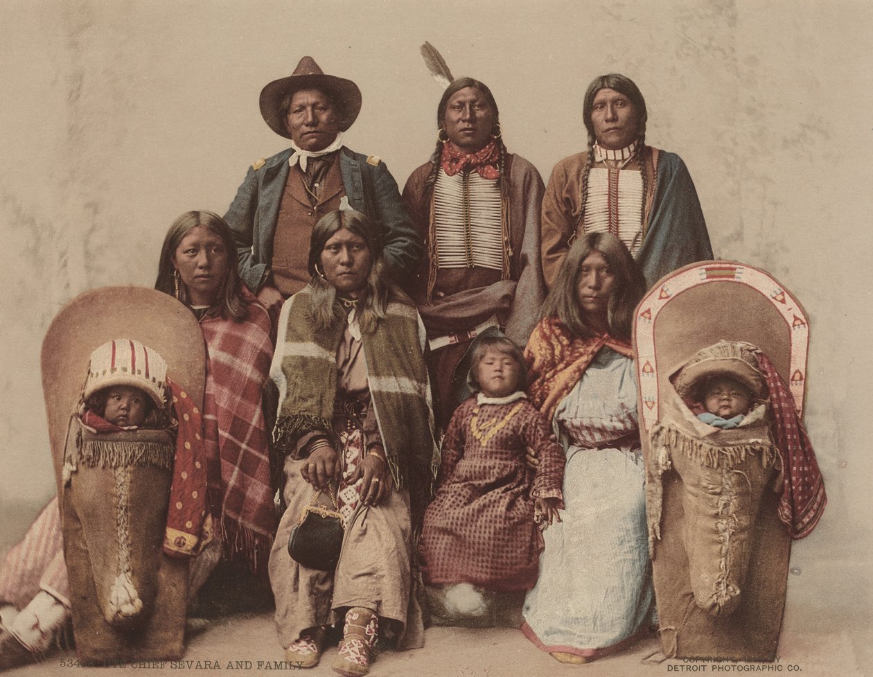 Ute Chief Severo i rodzina autorstwa Charles A. Nast, Detroit Photographic Company