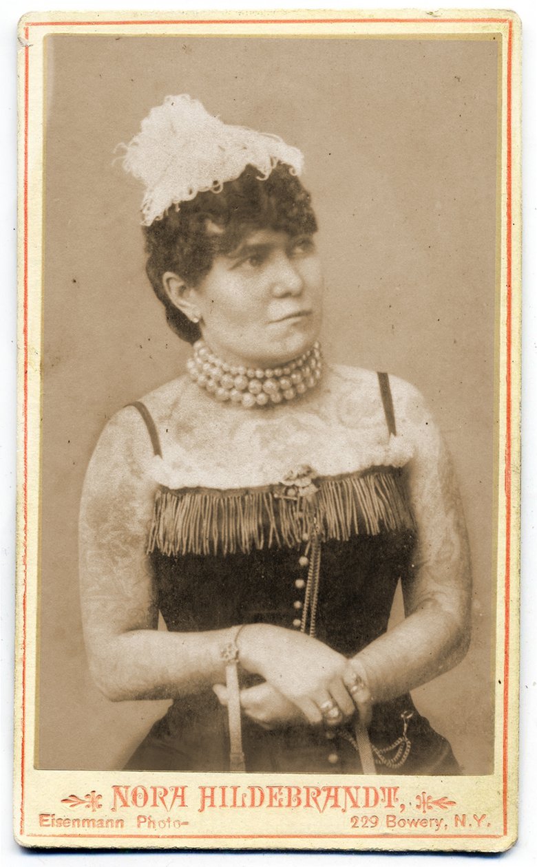 Portret Nory Hilderbrandt, ok. 1893 r. (zdjęcie gabinetowe) autorstwa Charles Eisenmann