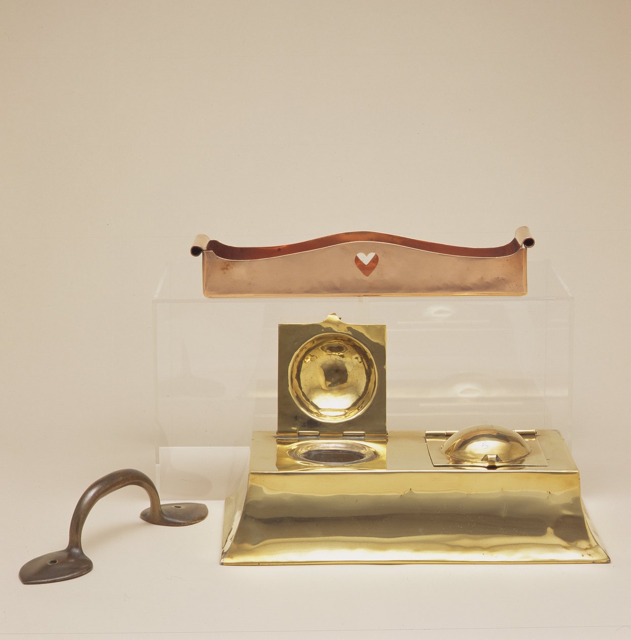 Metaloplastyka, ok. 1895-1900 autorstwa Charles Francis Annesley Voysey