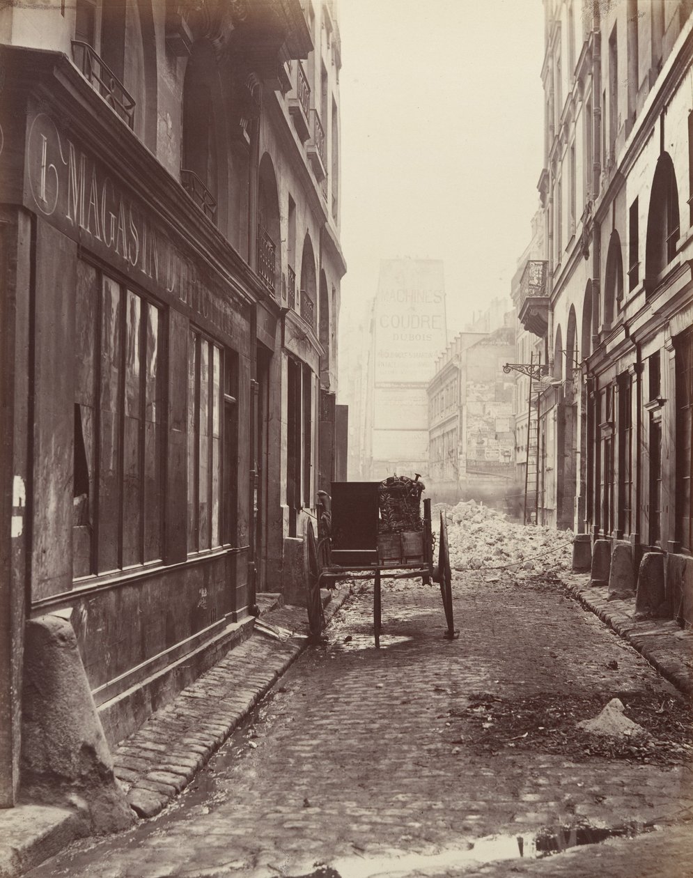Rue Estienne, od Rue Boucher, 1862-65. autorstwa Charles Marville
