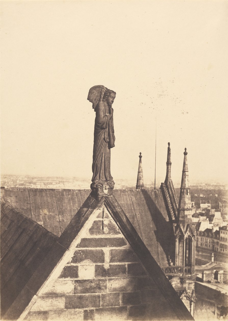 [Anioł Zmartwychwstania na dachu katedry Notre-Dame w Paryżu] autorstwa Charles Nègre