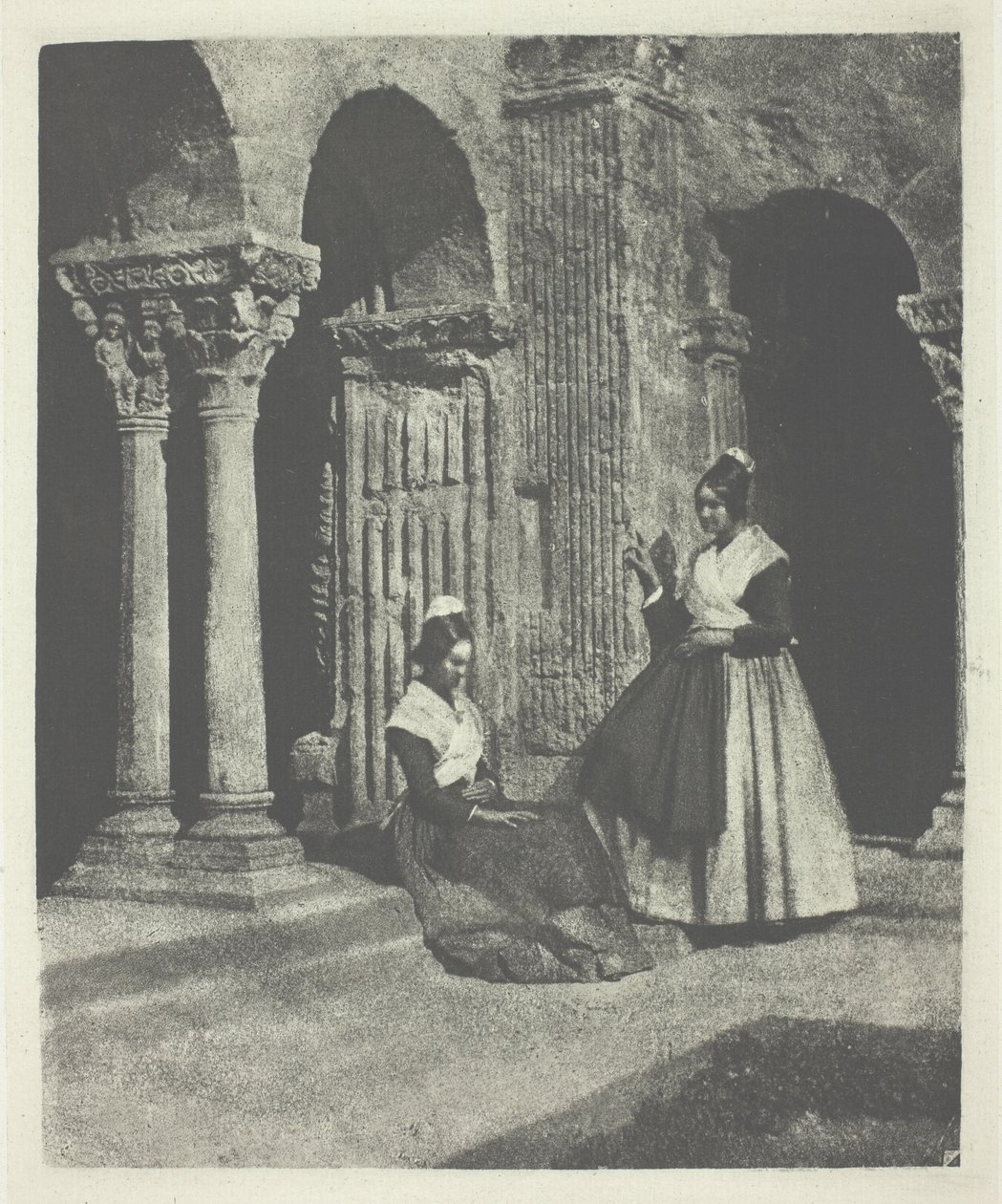 Dwie kobiety z Arles w klasztorze Saint-Trophime w Arles autorstwa Charles Nègre