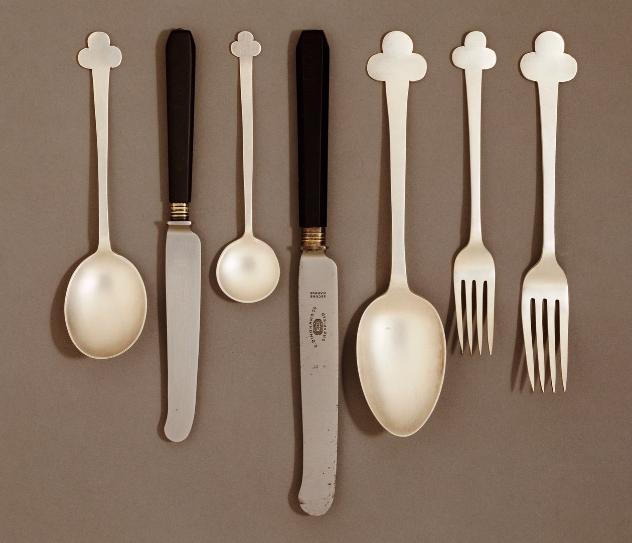 Serwis stołowy galwanizowany, dla E. Bingham & Co., c.1906 autorstwa Charles Rennie Mackintosh