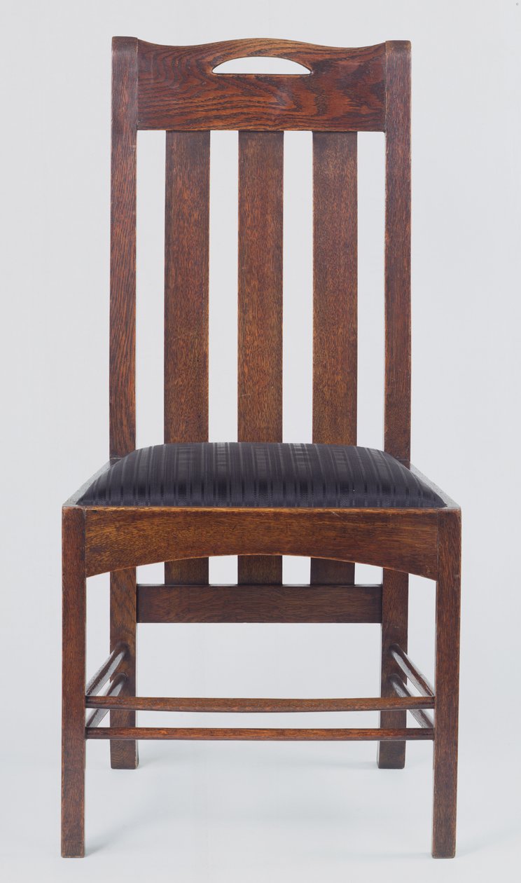 Krzesło boczne, jedno z pary, wykonane dla Miss Cranstons Argyle Street Tearooms, Glasgow, 1896 (dąb) autorstwa Charles Rennie Mackintosh