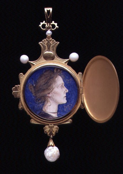 Wisiorek Pegaz zawierający miniaturę panny Edith Emmy Cooper (1862-1913) 1901 (ołówek i wc na emalii) (patrz 109662 na zewnątrz) autorstwa Charles Ricketts