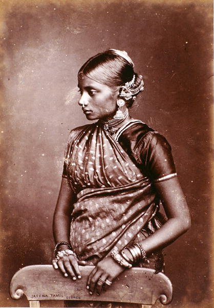 Portret tamilskiej dziewczyny (odbitka albuminowa na karcie) autorstwa Charles T Scowen and Co