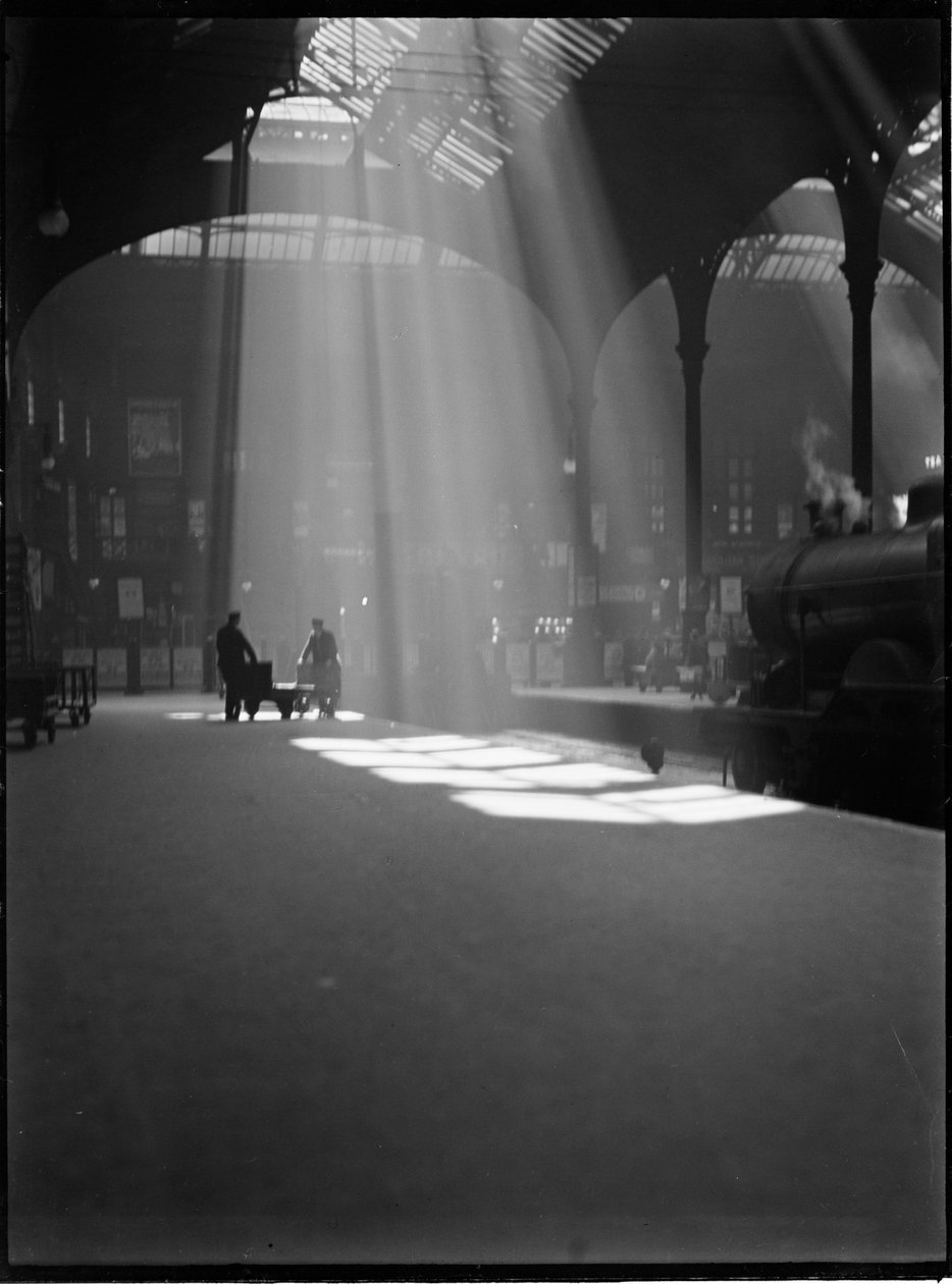 Stacja Liverpool Street, Liverpool Street, City of London, Greater London Authority, c1932. autorstwa Charles William Prickett