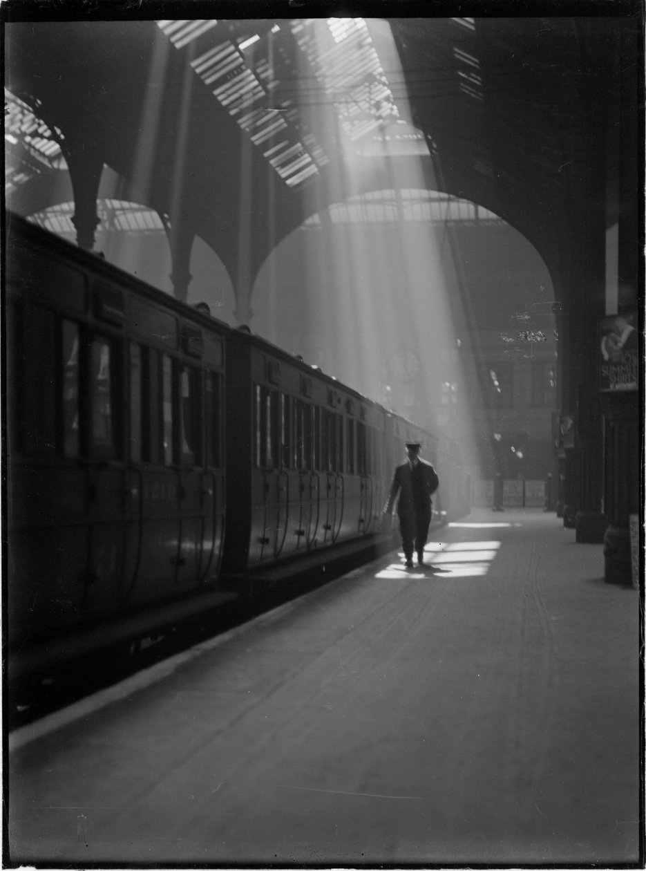Stacja Liverpool Street, Liverpool Street, City of London, Greater London Authority, c1932. autorstwa Charles William Prickett