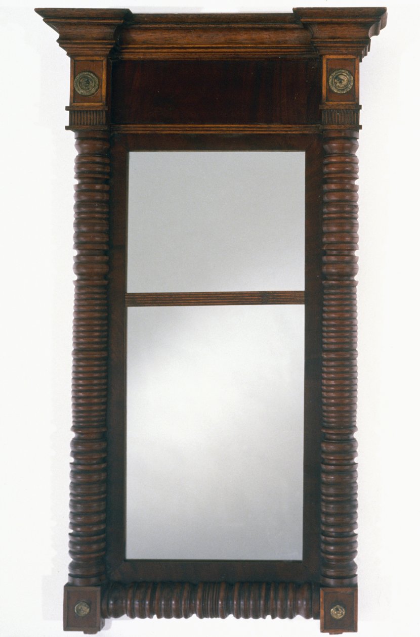 Lustro, c. 1830-1837 (mahoń i wiśnia; wschodnia sosna biała, miękki klon, mosiądz i szkło lustrzane) autorstwa Charles del Vecchio