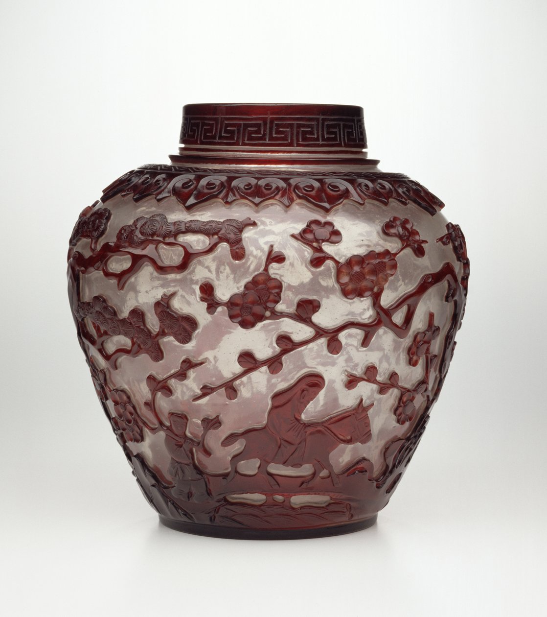 Dwukolorowy rzeźbiony słoik z Pekinu, okres Qianlong, 1736-95 (szkło) autorstwa Chinese School