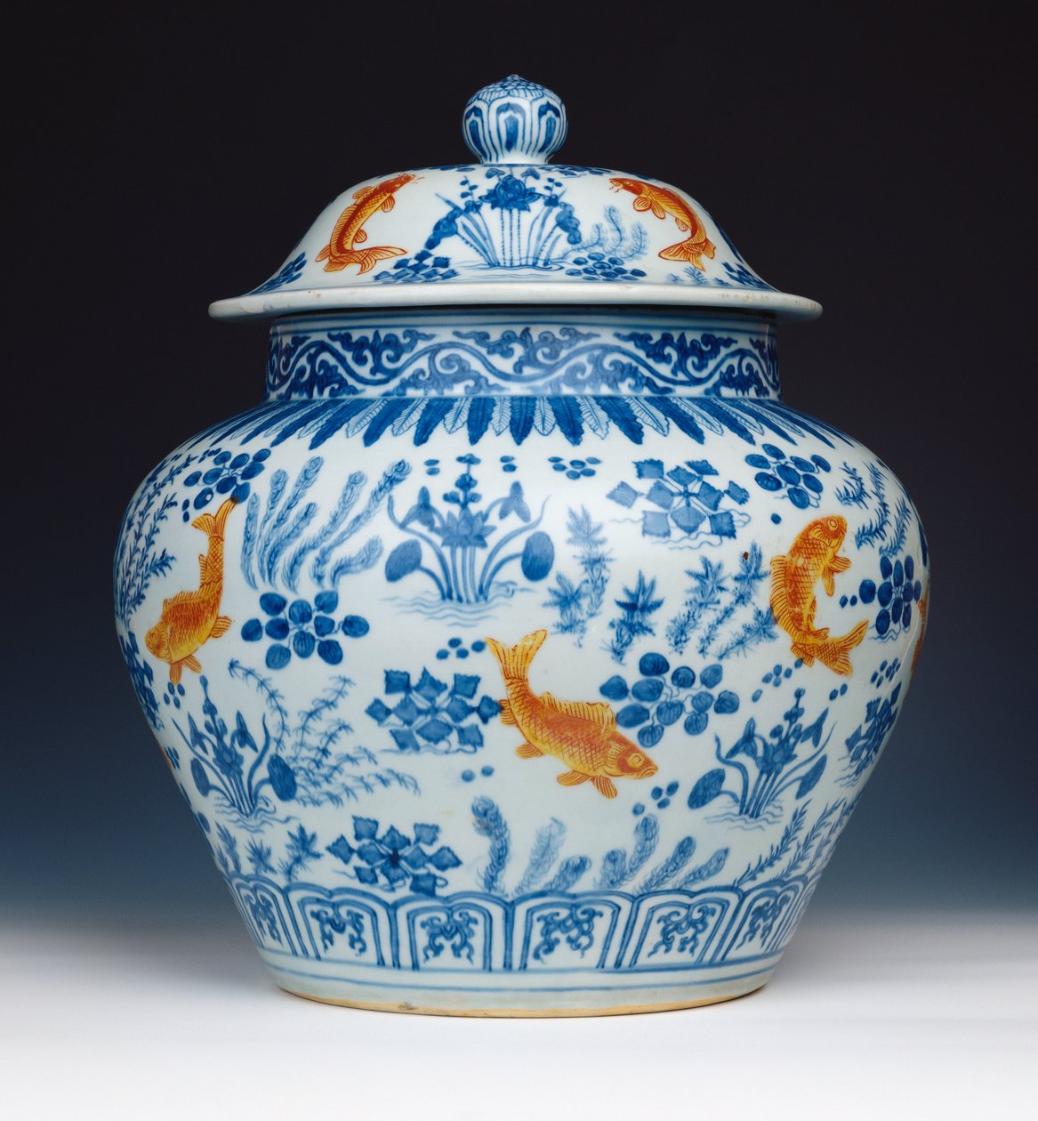 Emaliowany niebiesko-biały słoik i pokrywka "Ryba", 1522-1566 autorstwa Chinese School