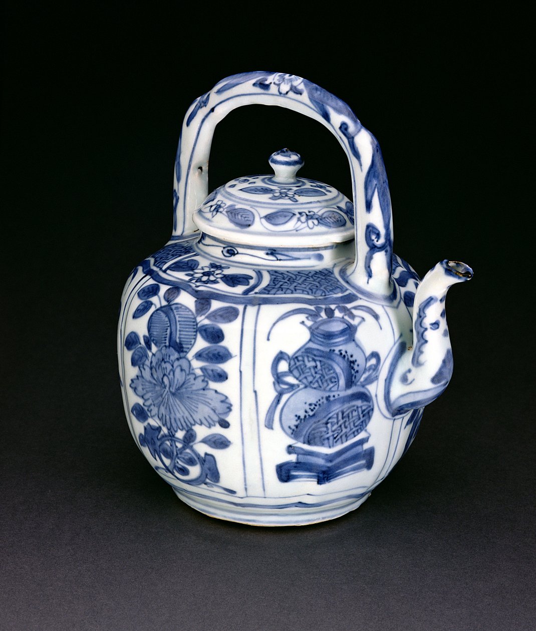 Niebiesko-biały dzban na wino kraak, Wanli, 1590-1610 (porcelana) autorstwa Chinese School