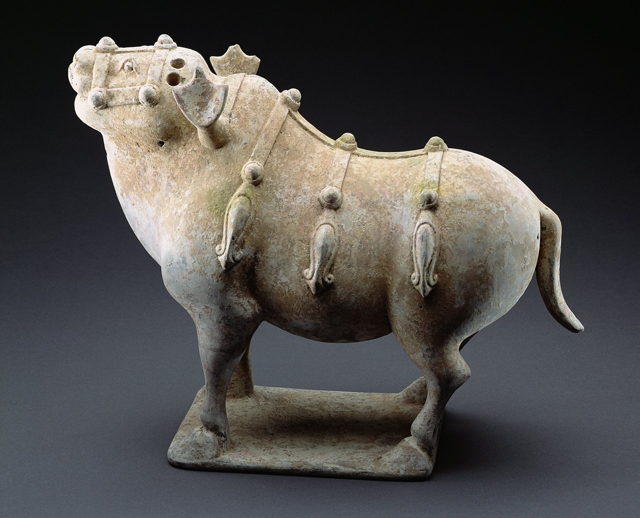 Bull, okres Walczących Królestw, 1027-220 pne (ceramika) autorstwa Chinese School