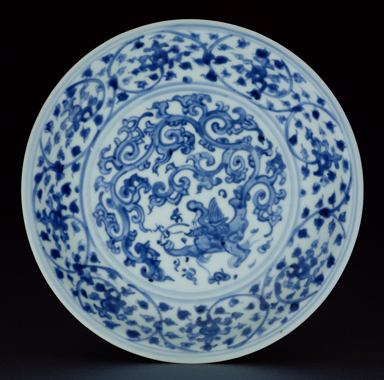 Naczynie malowane ze smokiem (porcelana) autorstwa Chinese School