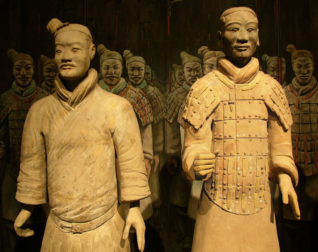 Terakotowa armia cesarza Qin Shihuanga (-260 do -210 p.n.e.), Muzeum Historyczne Shaanxi, Xian. Zdjęcia, Leonard de Selva, 2006. autorstwa Chinese School