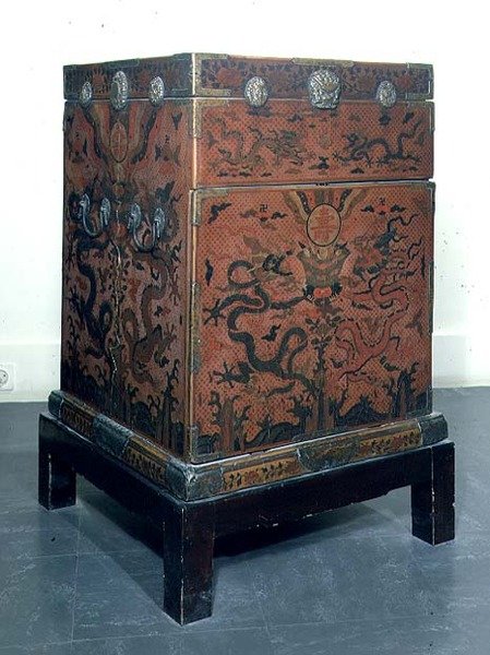Kufer podróżny Wanli, 1613 (lakier) autorstwa Chinese School
