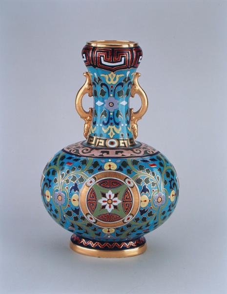 Wazon atrapa zdobiony imitacją cloisonne, Minton & Co, ok. 1870 (porcelana) autorstwa Christopher Dresser