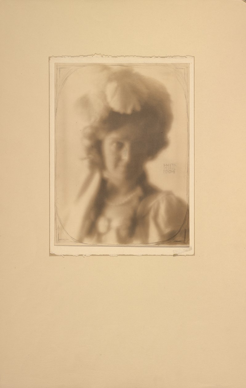[Portret kobiety w kostiumie]. autorstwa Clarence H. White