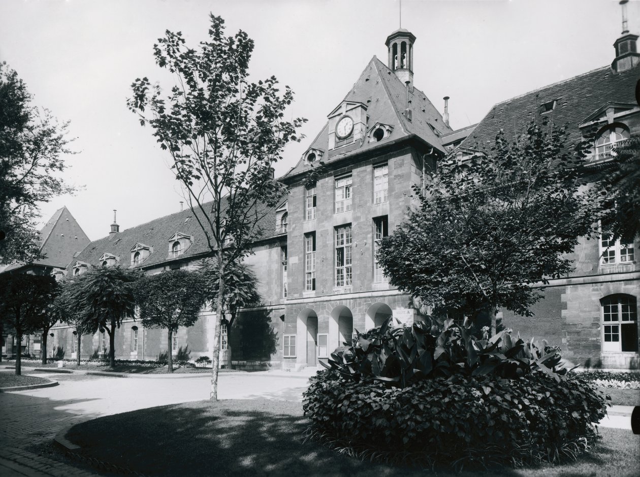 Szpital św. Ludwika, Paryż, 1607-12 autorstwa Claude Villefaux