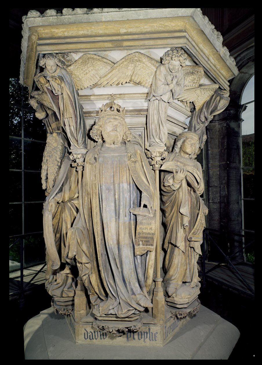Król Dawid w otoczeniu Mojżesza i Jeremiasza, fragment sześciokątnego cokołu Studni Mojżesza, kamień 1395-1404, szczegóły patrz 86117-19 autorstwa Claus and Malouel, Jean Sluter