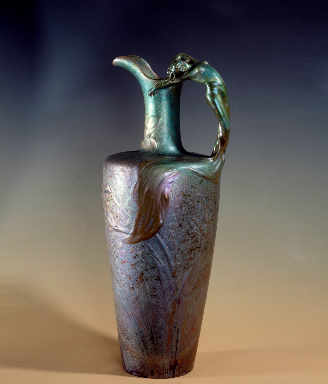 Art Nouveau: żyrandol z ceramiki i metalu autorstwa Clementa Massiera (1845-1917) 1893-1894 Paryż, Musee d