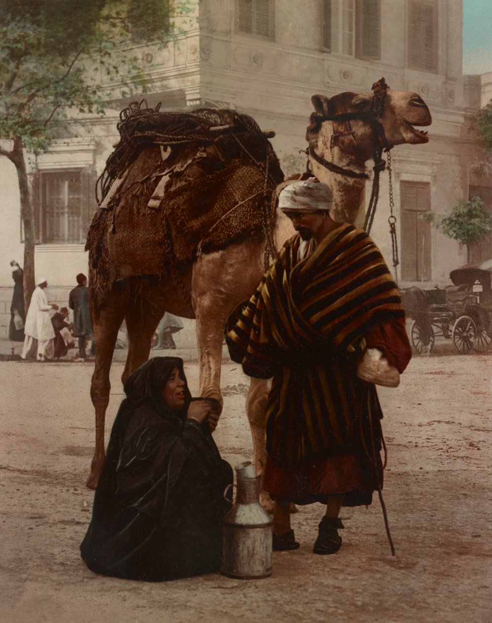Beduin i jego żona na rynku autorstwa Company Photoglob
