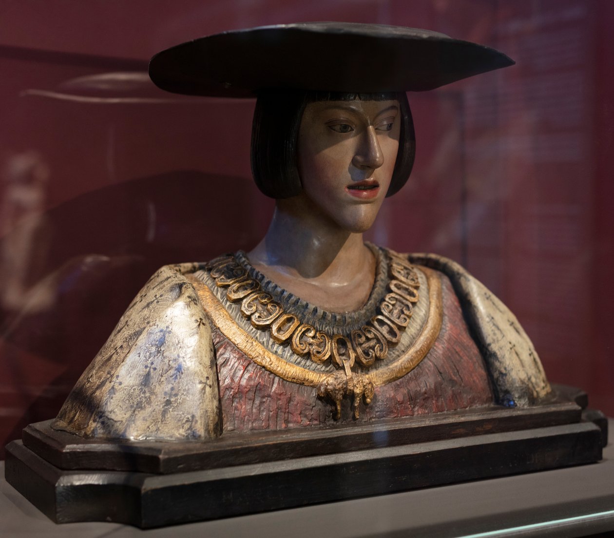 Popiersie Karola V. Conrada Meita (?). 1520-1530 (terakota i drewno) autorstwa Conrat Meit