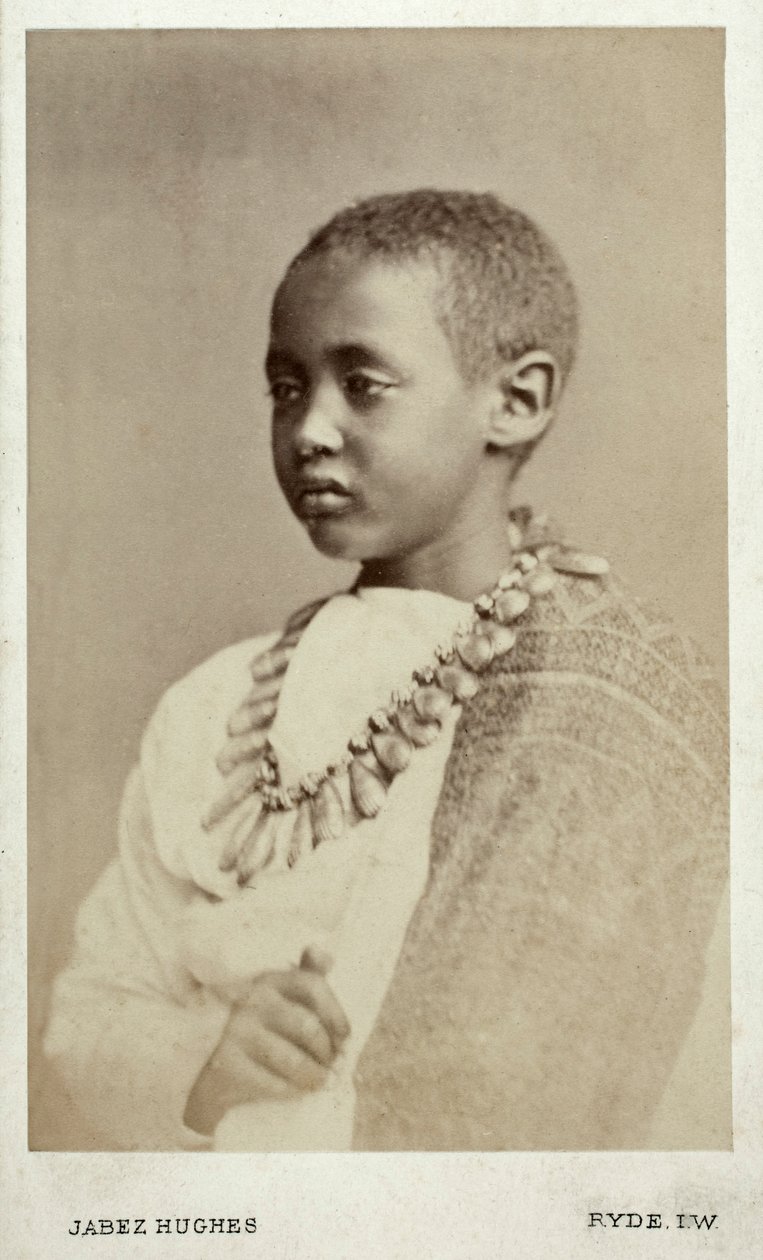 Książę Alamayu, syn cesarza Teodora II, Ryde, Anglia, 1868 (druk albumowy) autorstwa Cornelius Jabez Hughes