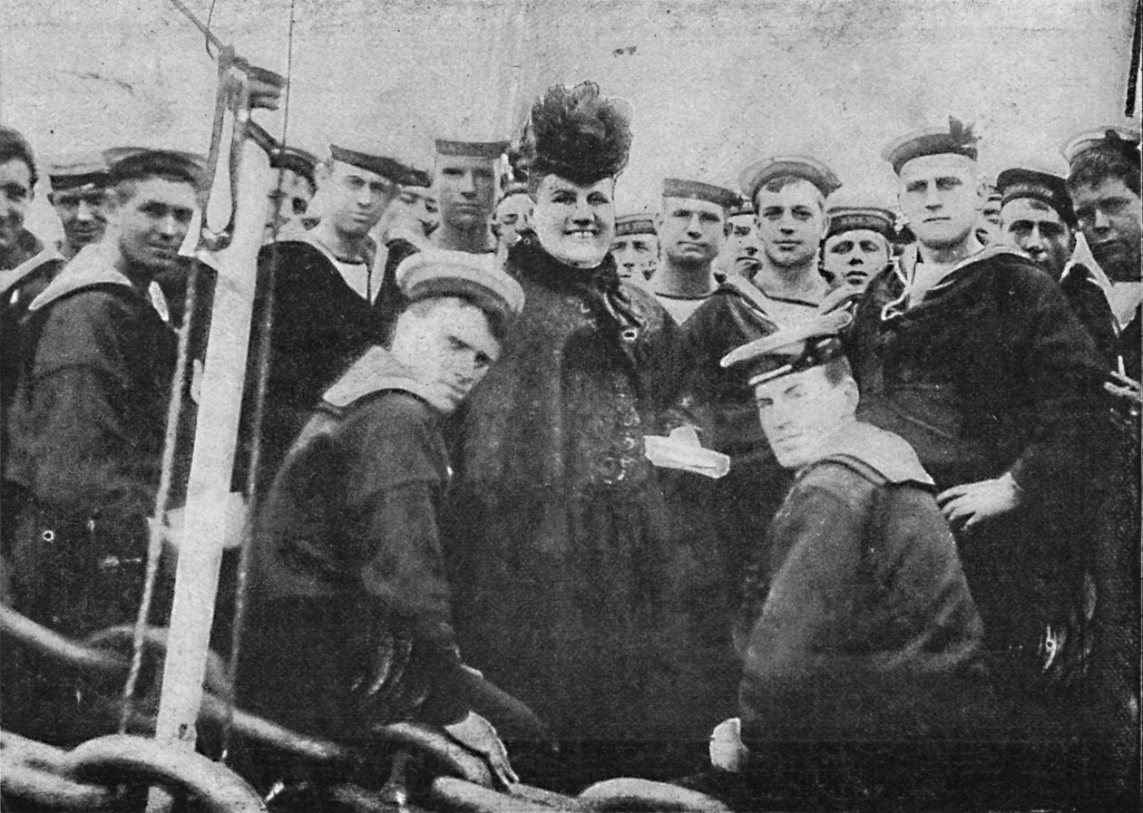 „Matka marynarki wojennej odprowadzająca chłopców do Chin, 1900” autorstwa Cribb