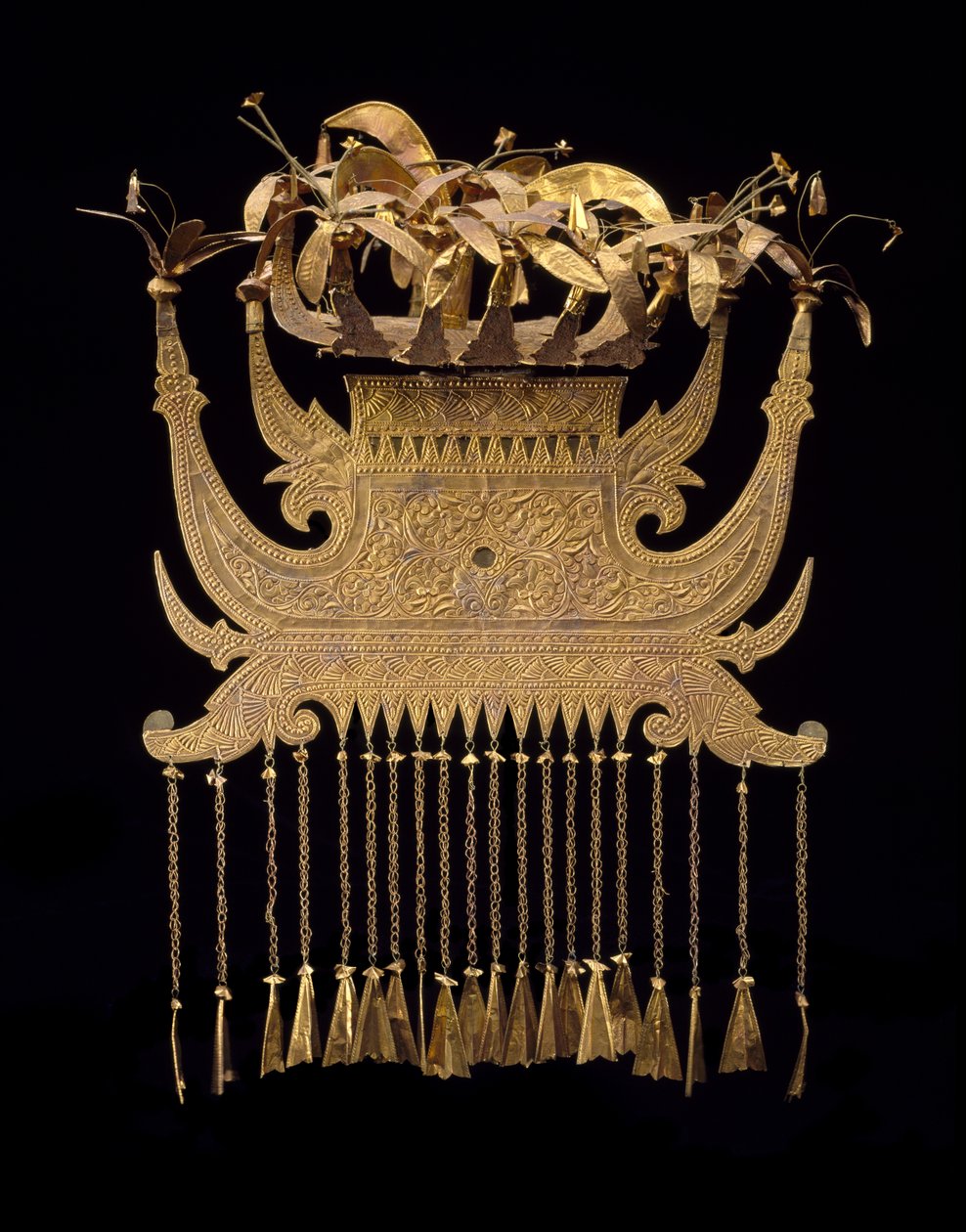 Nakrycie głowy, koniec XIX-początek XX wieku (złota i złota folia) autorstwa Culture Minangkabau