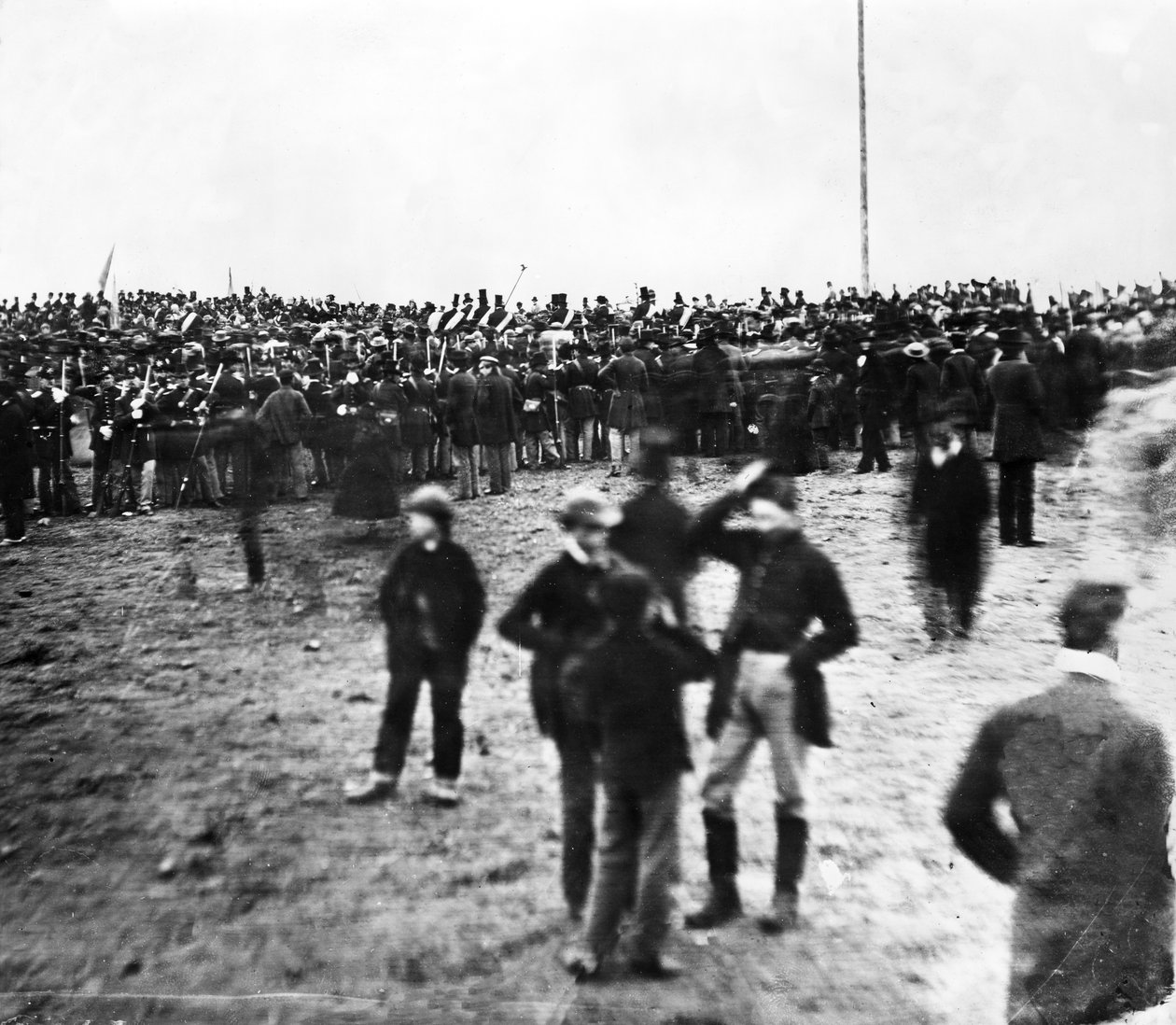 Tłum pod adresem Gettysburg Lincolna, 1863 autorstwa David Bachrach