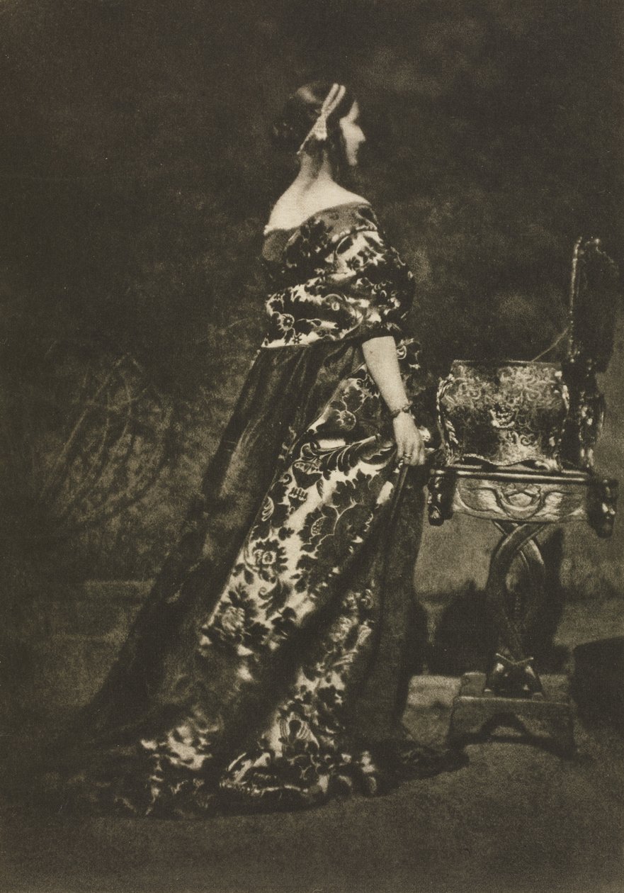 Praca z kamerą: Portret - suknia i trumna, 1909. autorstwa David Octavius Hill