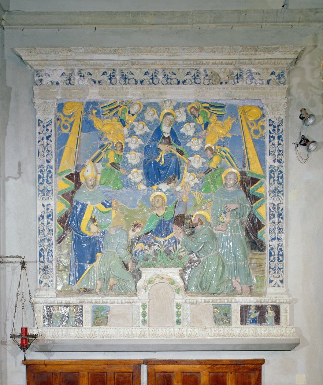 Madonna Pasa, płaskorzeźba, XV w. (ceramika blaszana glazurowana) autorstwa Luca Della Robbia
