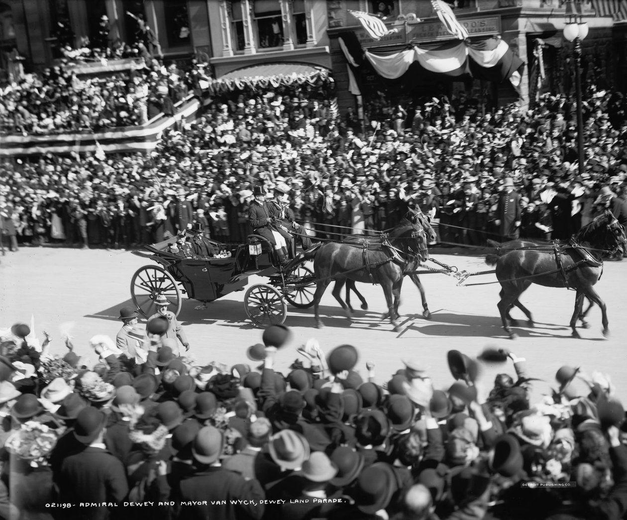 Admirał Dewey i burmistrz Van Wyck, Dewey Land Parade, 30 września 1899 r. autorstwa Detroit Publishing Co.
