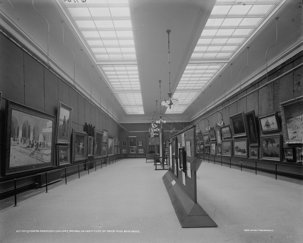 Nowoczesna galeria amerykańska, Brooklyn Institute of Arts and Sciences, ok. 1905-15 autorstwa Detroit Publishing Co.